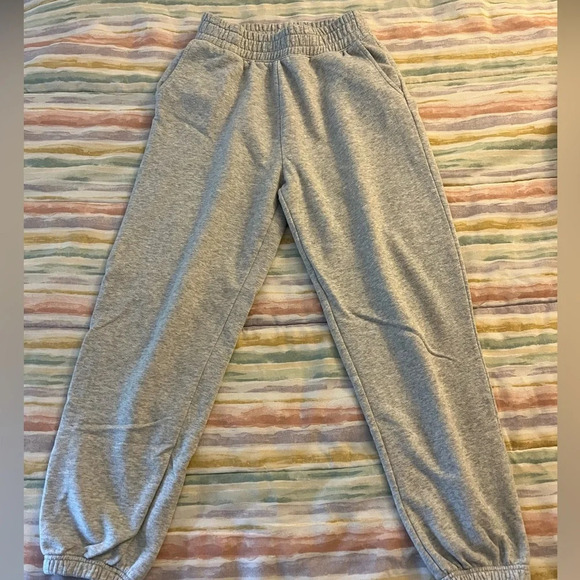 American Eagle Joggers - Picture 1 of 3